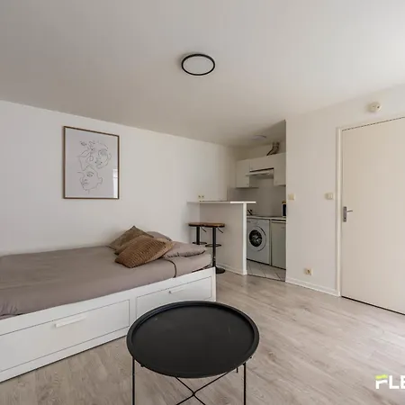 Appartement Comfortable In A Great Location 18th Parijs